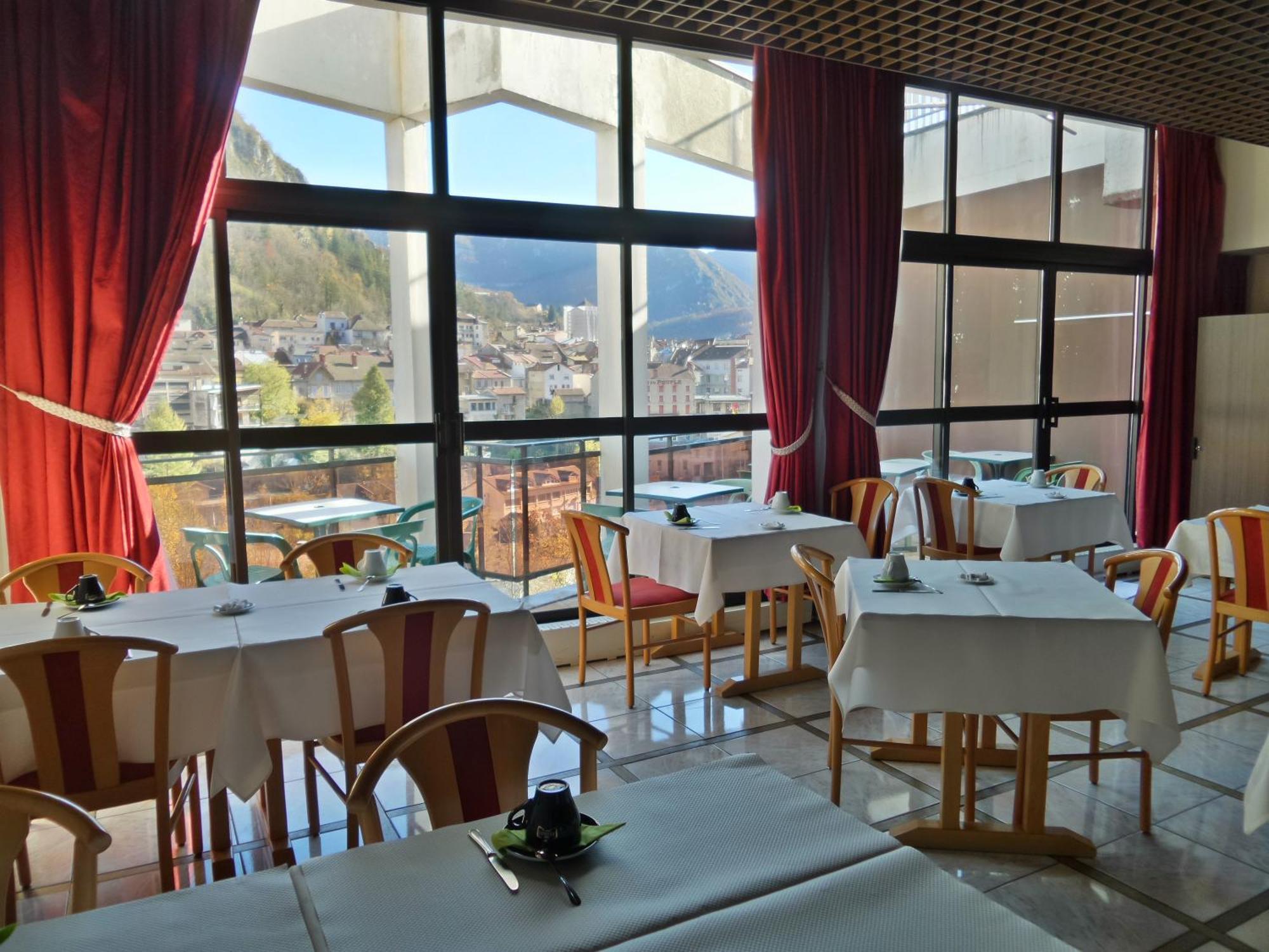 סן-קלוד Jura Hotel Restaurant Le Panoramic מראה חיצוני תמונה