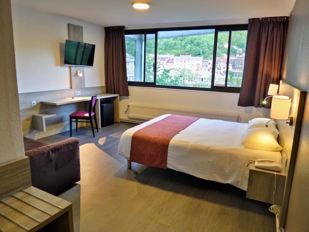 סן-קלוד Jura Hotel Restaurant Le Panoramic מראה חיצוני תמונה