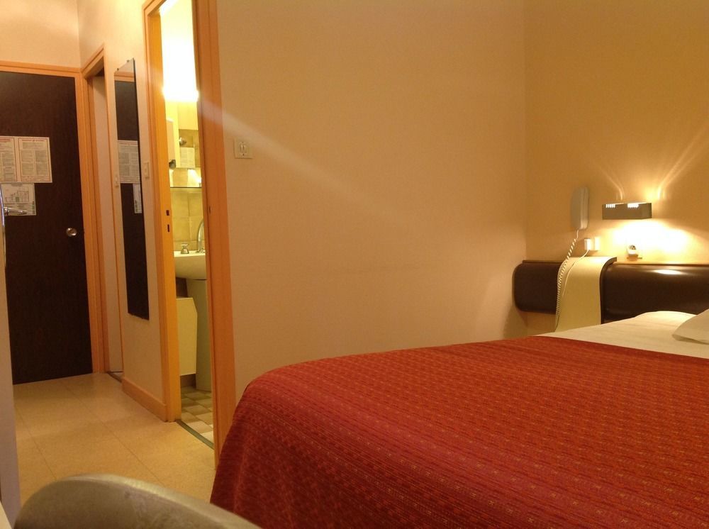 סן-קלוד Jura Hotel Restaurant Le Panoramic מראה חיצוני תמונה